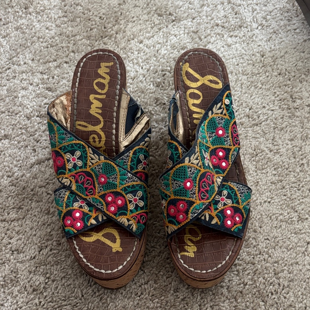 Sam Edelman Embroidered Sandals - Black and Gold